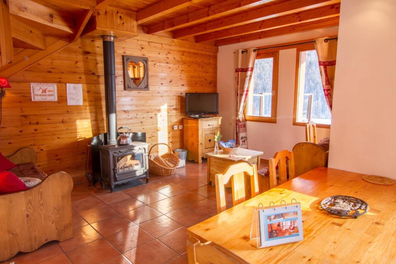 Chalet Le Melezin Hameau Des Chazals Nevache Hautes Alpes Εξωτερικό φωτογραφία